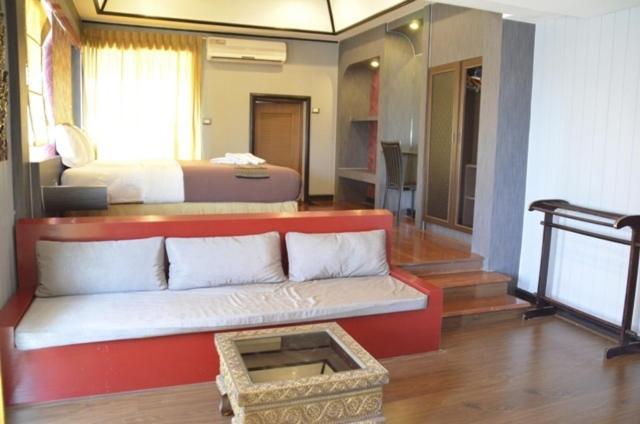 Baan Chalelarn Hotel HHQ Værelse billede